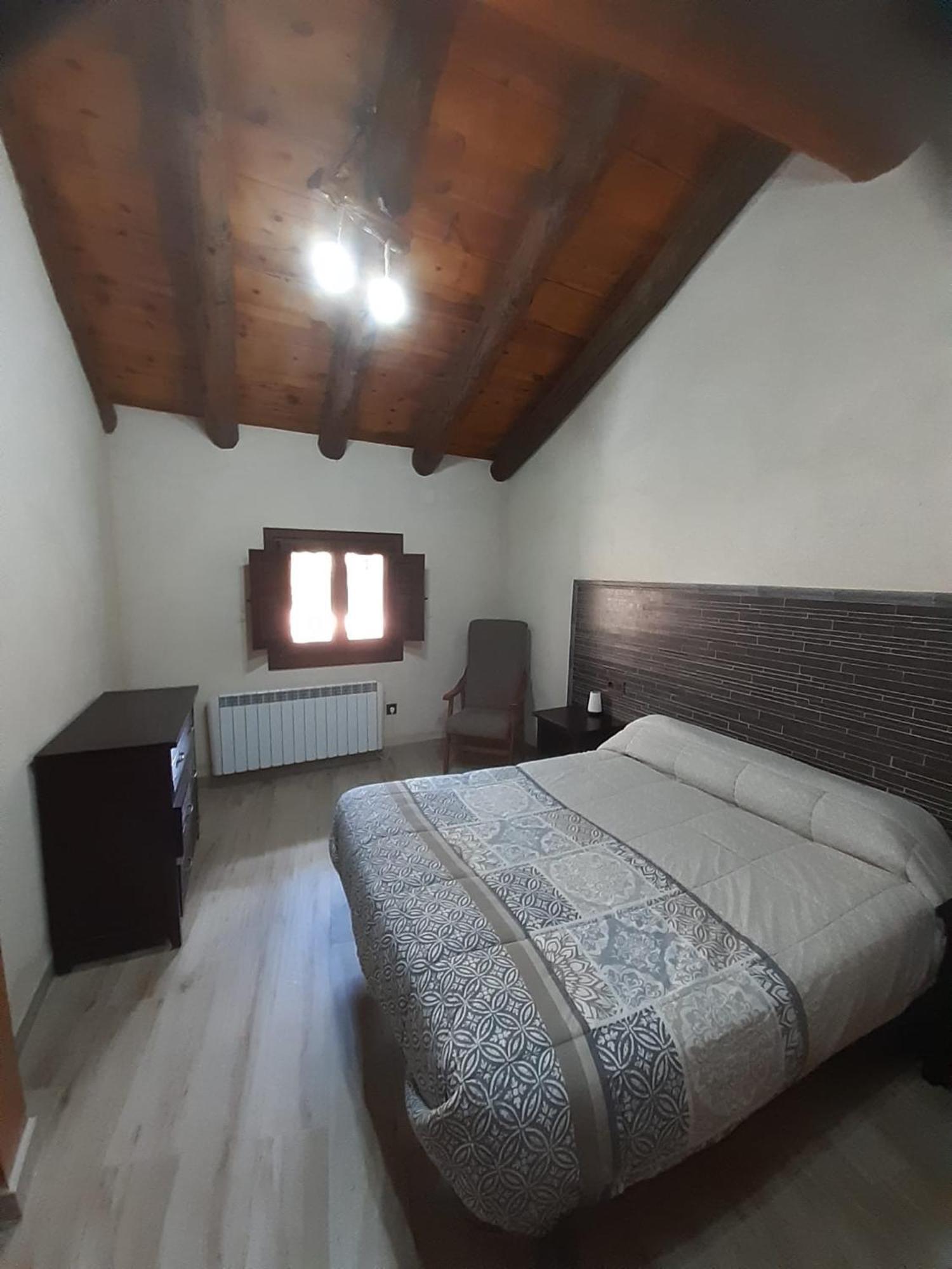 Casa Rural El Secreto Del Castillo Мора-де-Рубьелос Номер фото